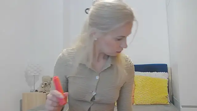 Lika Soul online show from 10/21/25, 03:24