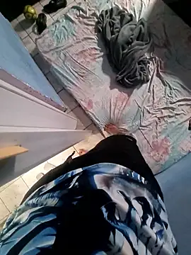 Snapshot of picademelpk222 chatting on 11/24/25, 12:05 picademelpk222 online show from 11/24/25, 12:05