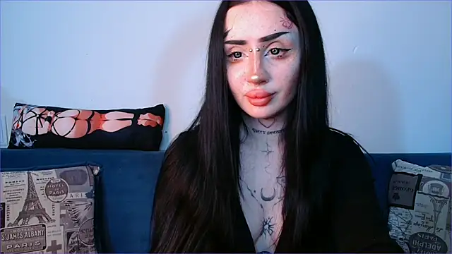 alisa tattoogirl1 online show from 10/04/25, 07:23