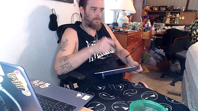 Snapshot of thejuicybacon chatting on 09/15/25, 07:14 thejuicybacon online show from 09/15/25, 07:14