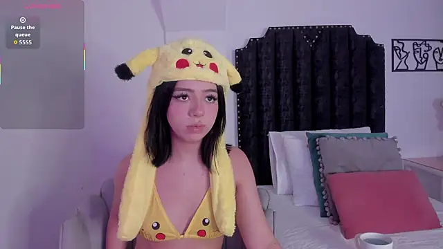 Cassie66  online show from 11/18/25, 02:50