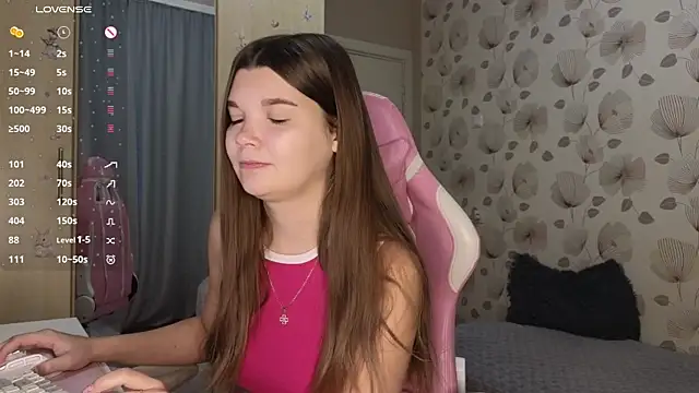 Snapshot of _cute_ice chatting on 10/15/25, 05:07 cute ice online show from 10/15/25, 05:07