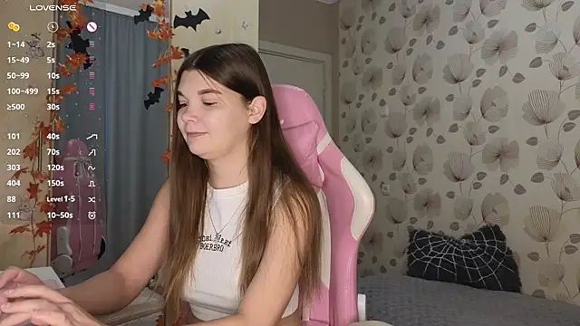 Snapshot of _cute_ice chatting on 10/24/25, 06:43 cute ice online show from 10/24/25, 06:43