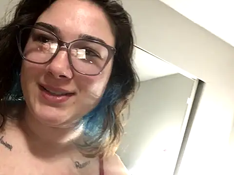 paigeycakes online show from 10/14/25, 12:50