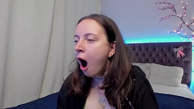 LilaVame online show from 09/28/25, 07:19