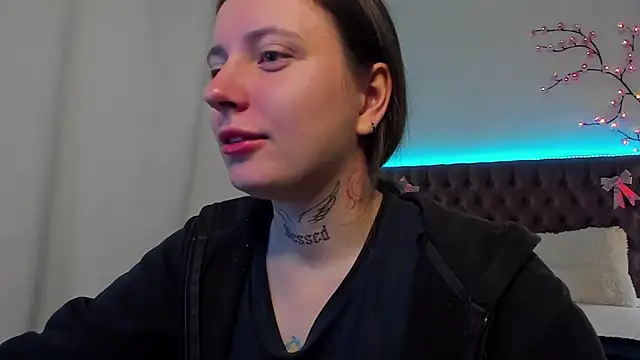 LilaVame online show from 10/06/25, 07:11