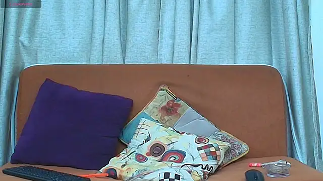  antonella  carter online show from 11/12/25, 11:03