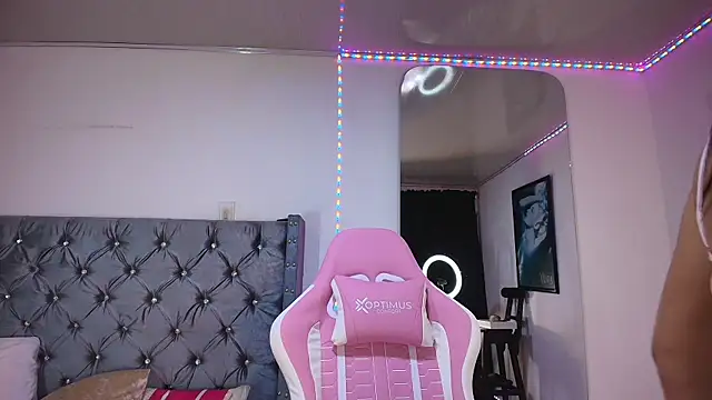 GraceWallace  online show from 11/01/25, 12:23