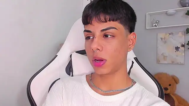 Thomas wil online show from 11/14/25, 06:45