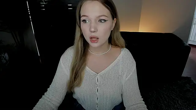 MariaRobinsone online show from 10/16/25, 04:57