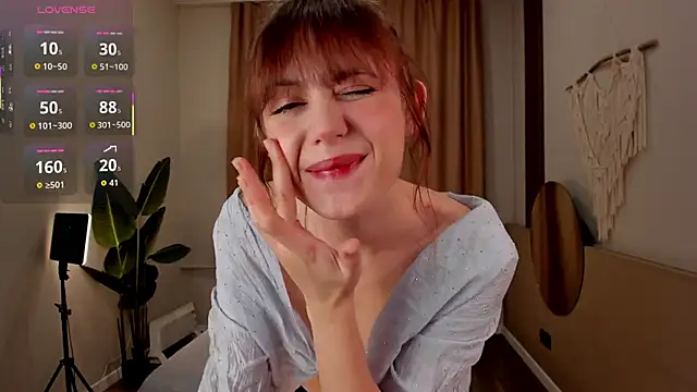 chloe dreammm online show from 10/26/25, 05:13