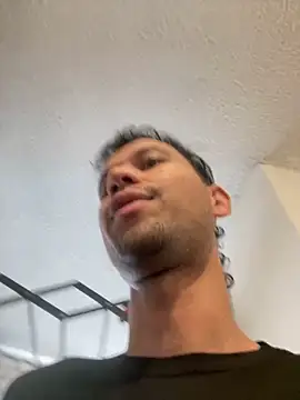 Snapshot of Michaell_Spinelly chatting on 10/19/25, 01:23 Michaell Spinelly online show from 10/19/25, 01:23