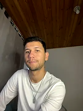 Snapshot of Michaell_Spinelly chatting on 10/21/25, 06:52 Michaell Spinelly online show from 10/21/25, 06:52