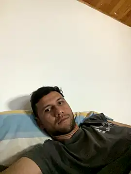 Snapshot of Michaell_Spinelly chatting on 11/19/25, 01:16 Michaell Spinelly online show from 11/19/25, 01:16