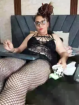 Cailinmilf online show from 10/12/25, 09:52