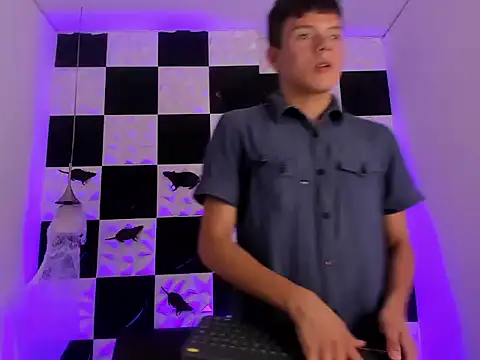 AndyFame1 online show from 10/15/25, 06:52