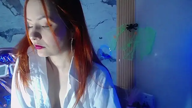 Snapshot of mady0619_ch chatting on 10/11/25, 10:36 mady0619 ch online show from 10/11/25, 10:36