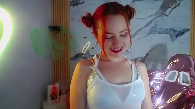 Snapshot of mady0619_ch chatting on 10/14/25, 11:11 mady0619 ch online show from 10/14/25, 11:11