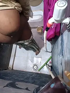 Dassing strip couple online show from 09/30/25, 09:03