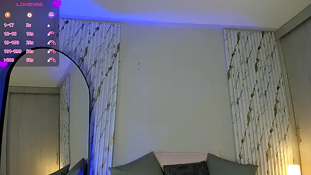 MissVioleet  online show from 10/10/25, 05:01