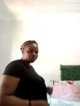 ShySexyBaddiexx online show from 10/16/25, 08:48