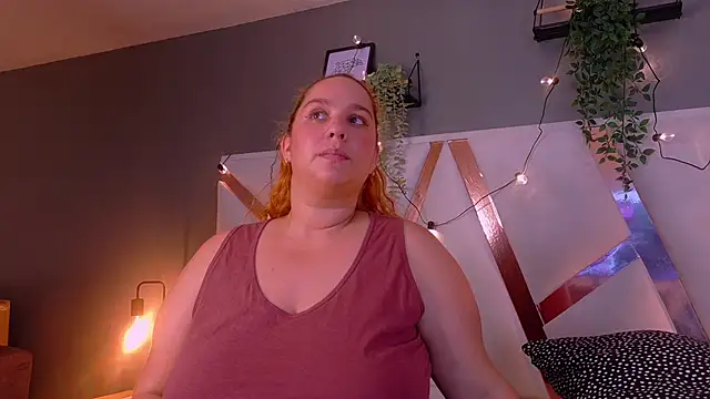 Snapshot of JenaCooper_ chatting on 09/24/25, 02:42 JenaCooper online show from 09/24/25, 02:42