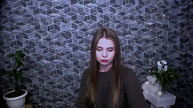 Snapshot of OceanicDawn chatting on 11/17/25, 09:04 OceanicDawn online show from 11/17/25, 09:04