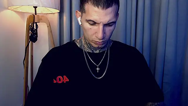 Snapshot of Shane_Clay chatting on 10/14/25, 01:01 Shane Clay online show from 10/14/25, 01:01