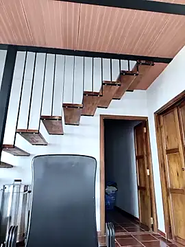 Hiroshi Shen online show from 10/19/25, 12:28