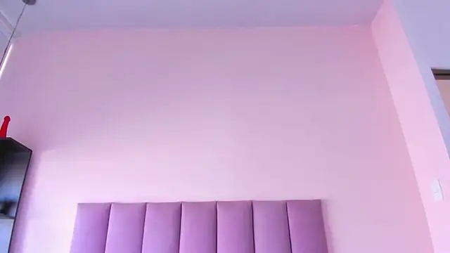 violet myerrs online show from 11/12/25, 01:22