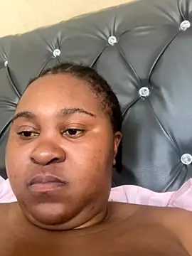 ChubbyAssyiyer online show from 10/27/25, 09:57