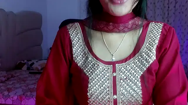 Snapshot of Mini_Meera chatting on 10/13/25, 06:19 Mini Meera online show from 10/13/25, 06:19