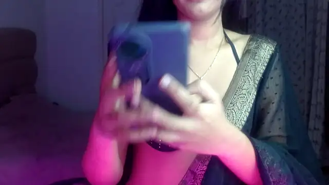 Snapshot of Mini_Meera chatting on 11/10/25, 12:59 Mini Meera online show from 11/10/25, 12:59