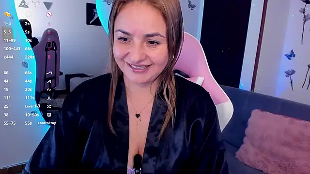 Snapshot of luciamature_ chatting on 09/25/25, 09:29 luciamature online show from 09/25/25, 09:29