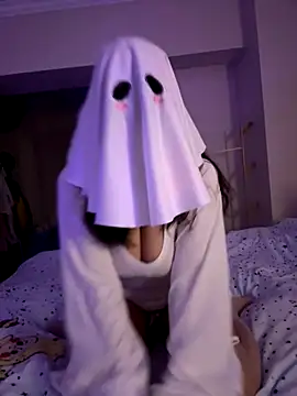 Snapshot of xiaotanbaby chatting on 10/30/25, 04:52 xiaotanbaby online show from 10/30/25, 04:52