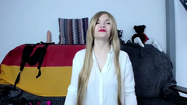 Katherine Twilight online show from 01/17/25, 03:43