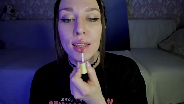 Snapshot of Lil_Foxy9 chatting on 10/10/25, 04:06 Lil Foxy9 online show from 10/10/25, 04:06