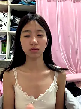 xiaotao-999 online show from 11/09/25, 04:38