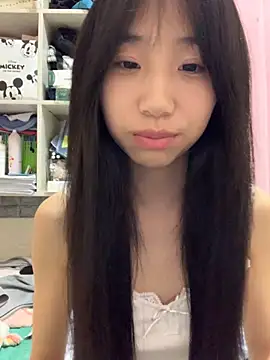 xiaotao-999 online show from 11/12/25, 04:18