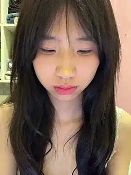 xiaotao-999 online show from 11/23/25, 04:07