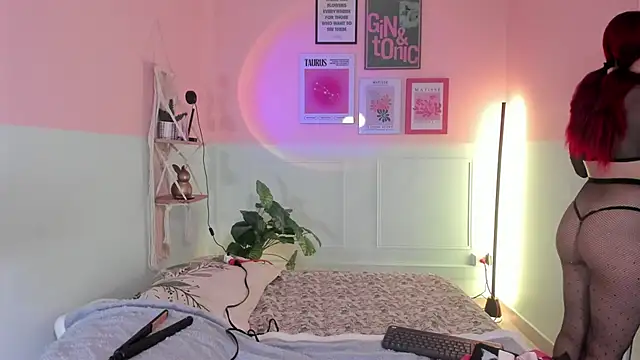 Snapshot of Camila_Rivers chatting on 10/28/25, 12:09 Camila Rivers online show from 10/28/25, 12:09