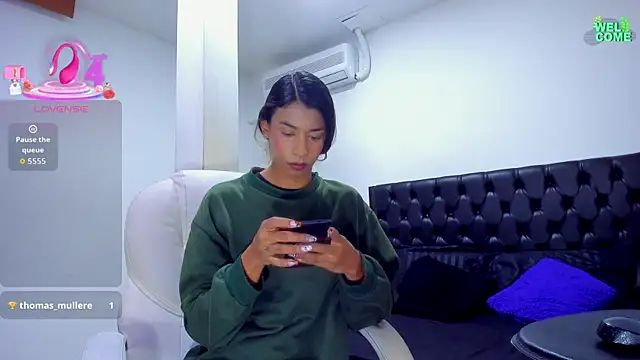 ivi lopez online show from 10/16/25, 12:06