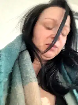 Chrissy Christal online show from 11/15/25, 08:22