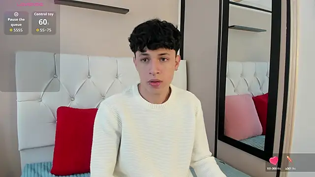 Snapshot of Axel__Evans chatting on 09/18/25, 12:51 Axel Evans online show from 09/18/25, 12:51