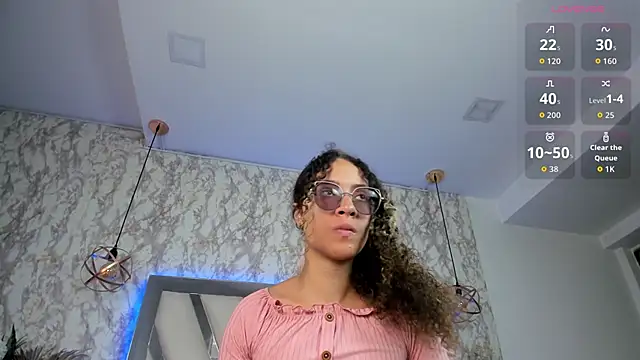 Snapshot of Hanna_Cornee_ chatting on 09/11/25, 02:50 Hanna Cornee online show from 09/11/25, 02:50