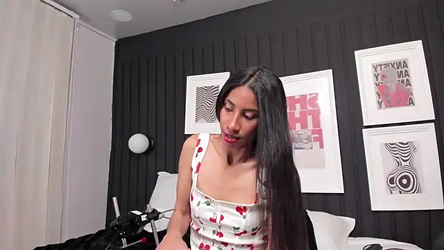 chiara evanns online show from 09/29/25, 11:15