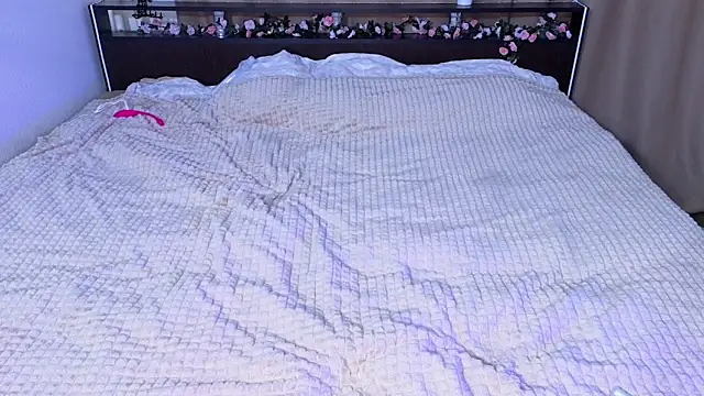 Snapshot of Candy_Flosse chatting on 11/11/25, 09:31 Candy Flosse online show from 11/11/25, 09:31