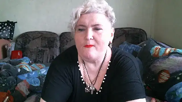 Snapshot of Lana555 chatting on 10/10/25, 12:04 Lana555 online show from 10/10/25, 12:04