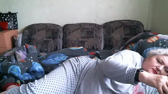 Snapshot of Lana555 chatting on 10/15/25, 01:00 Lana555 online show from 10/15/25, 01:00