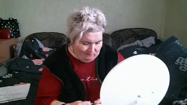 Snapshot of Lana555 chatting on 10/21/25, 12:50 Lana555 online show from 10/21/25, 12:50